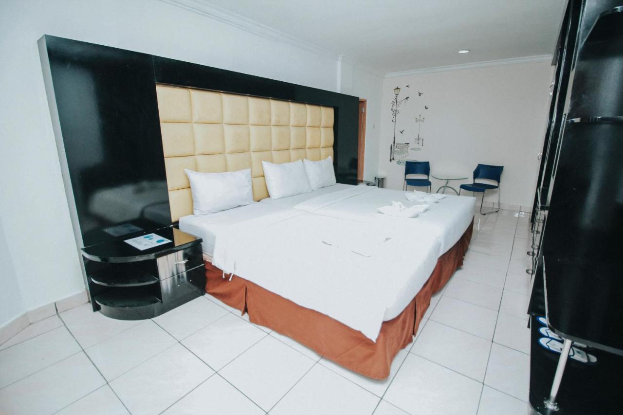 Hotel New Lilik Magelang Exterior foto